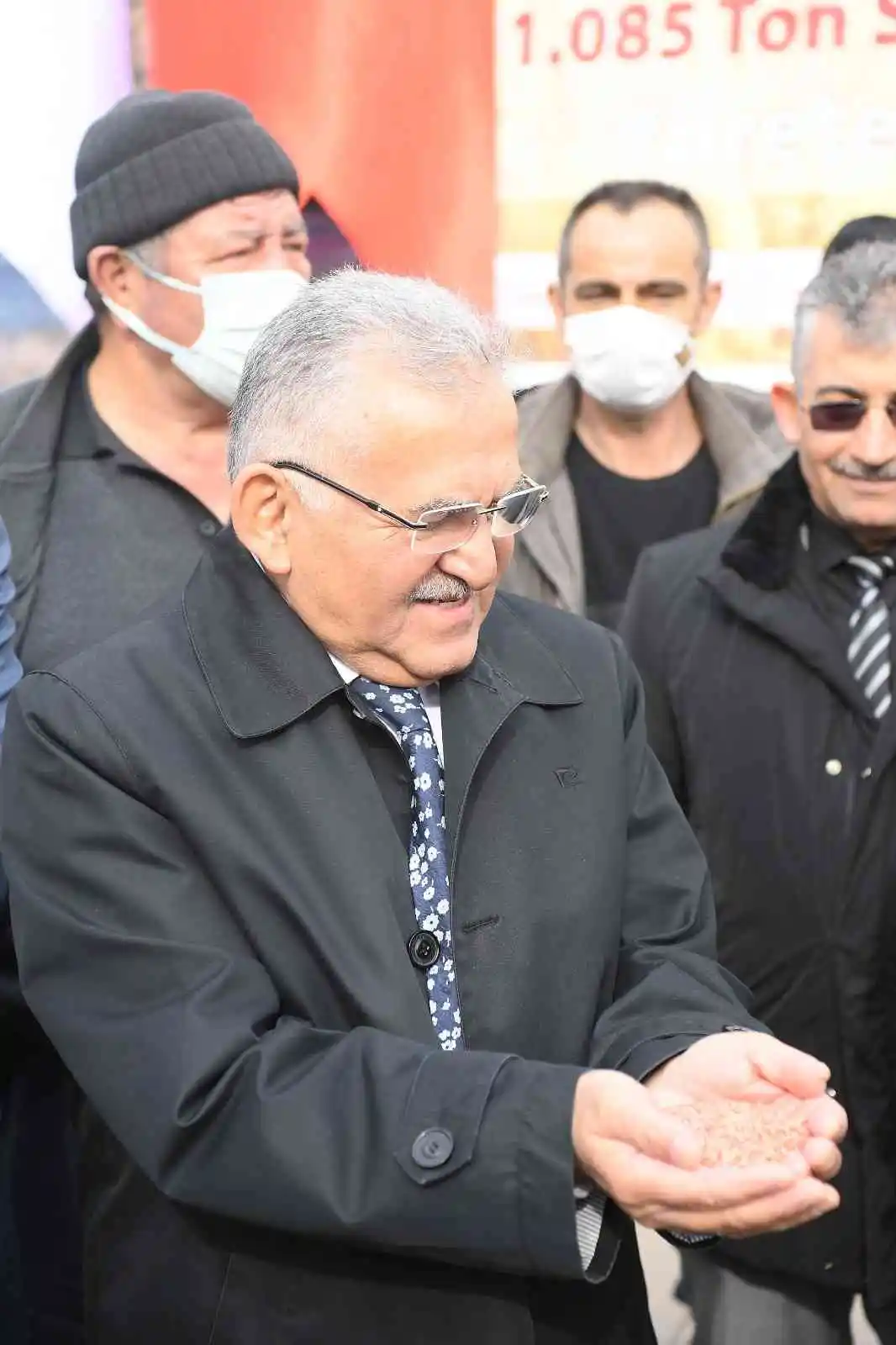Büyükşehir’den tarıma 34,5 milyon TL’lik tohum desteği
