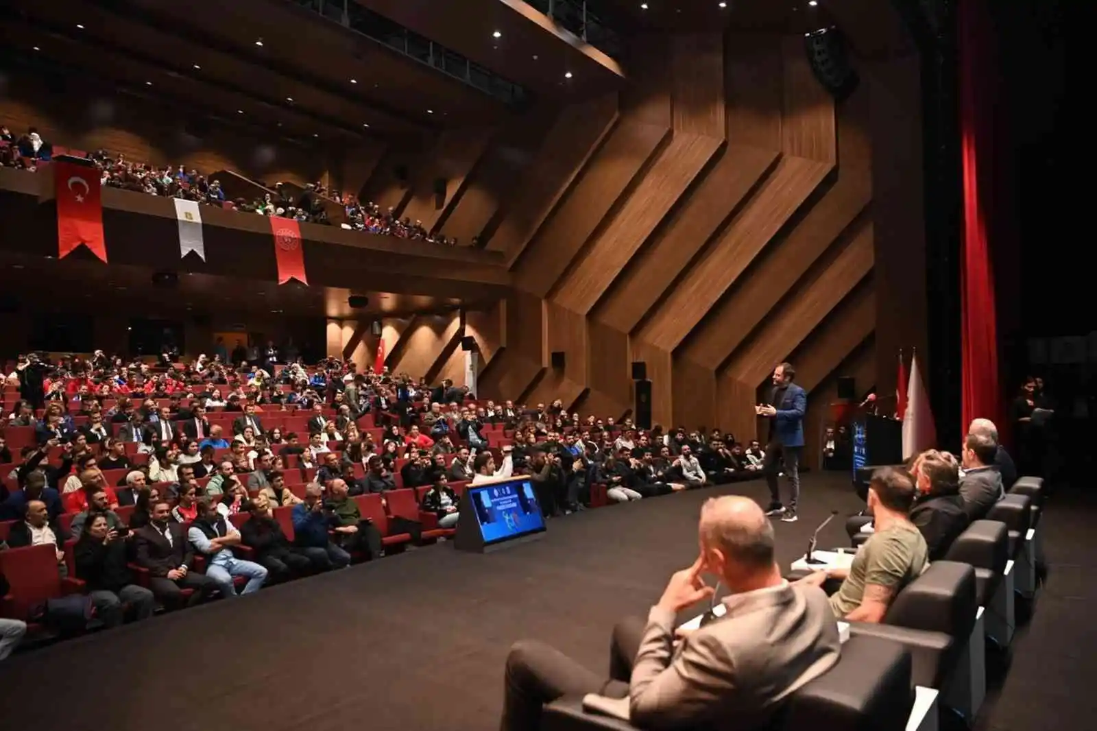 Büyükşehir Mahalle Ligi turnuvasıyla 40 bin çocuğa ulaşacak
