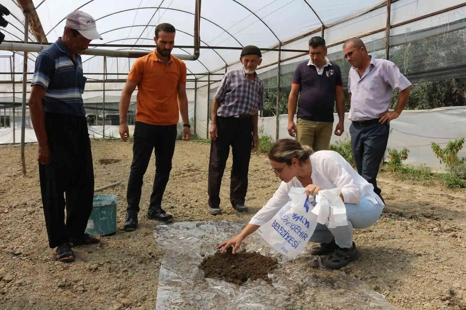 Büyükşehirden Serikli çiftçilere toprak analiz desteği
