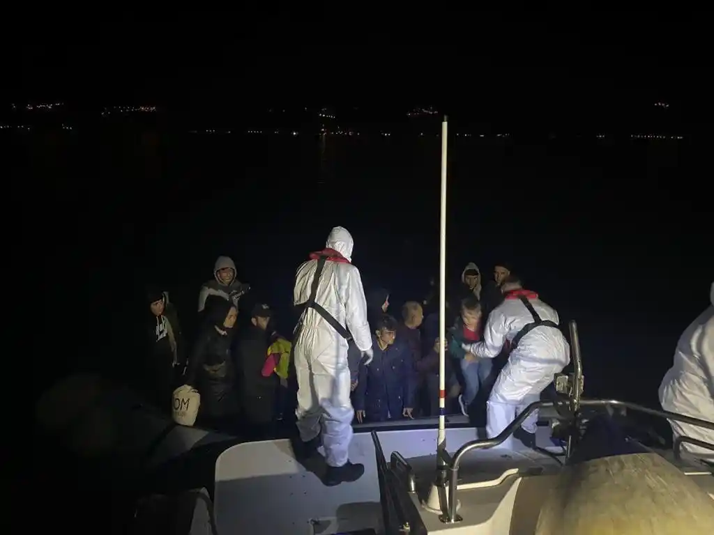 Çanakkale'de 23 kaçak göçmen yakalandı