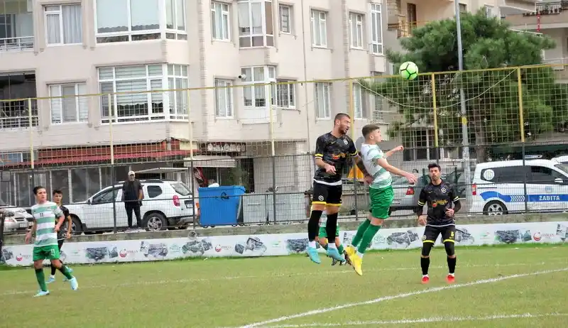 Çınarcık Belediyespor yeni sezonu hazırlık maçıyla açtı