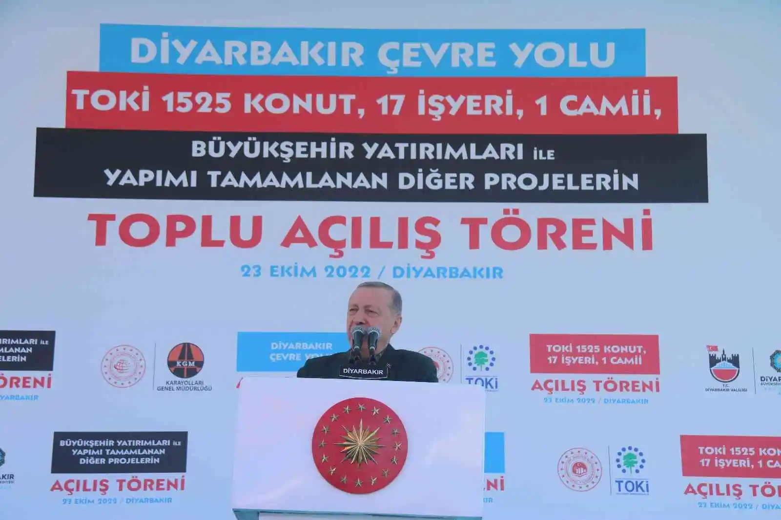 Cumhurbaşkanı Erdoğan Diyarbakır’da 140 projenin açılışını yaptı
