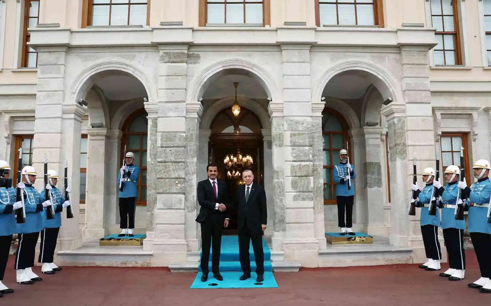 Cumhurbaşkanı Erdoğan, Katar Emiri Şeyh Temim bin Hammed Al Sani ile görüştü