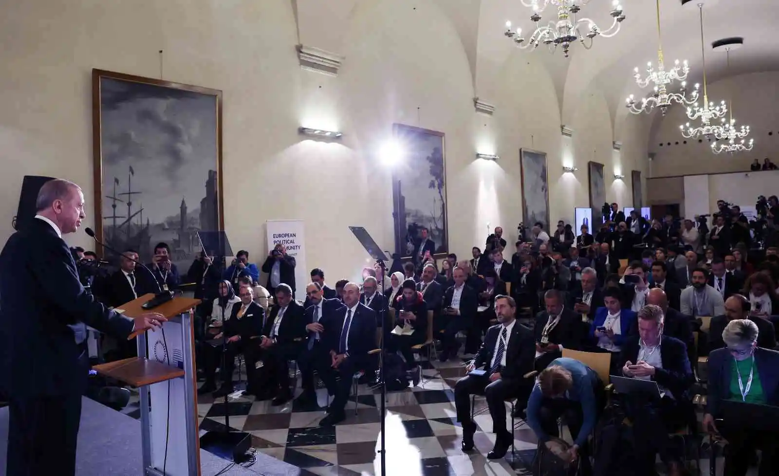 Cumhurbaşkanı Recep Tayyip Erdoğan: “Türkiye, temel sıkıntıların aşılmasında hayati öneme sahiptir”