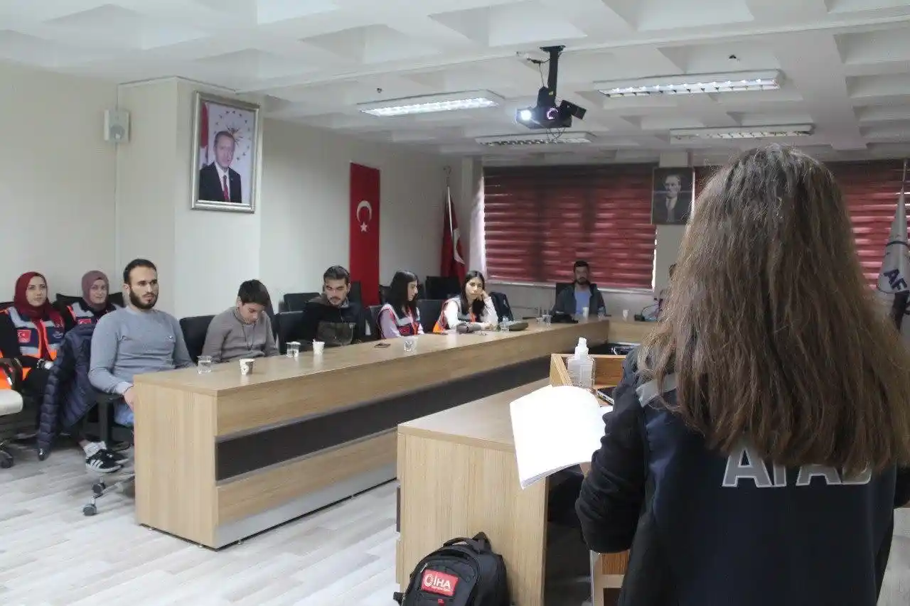 Destek AFAD gönüllüsü eğitiminin son gününde 25 katılımcı eğitimi başarılı şekilde tamamladı