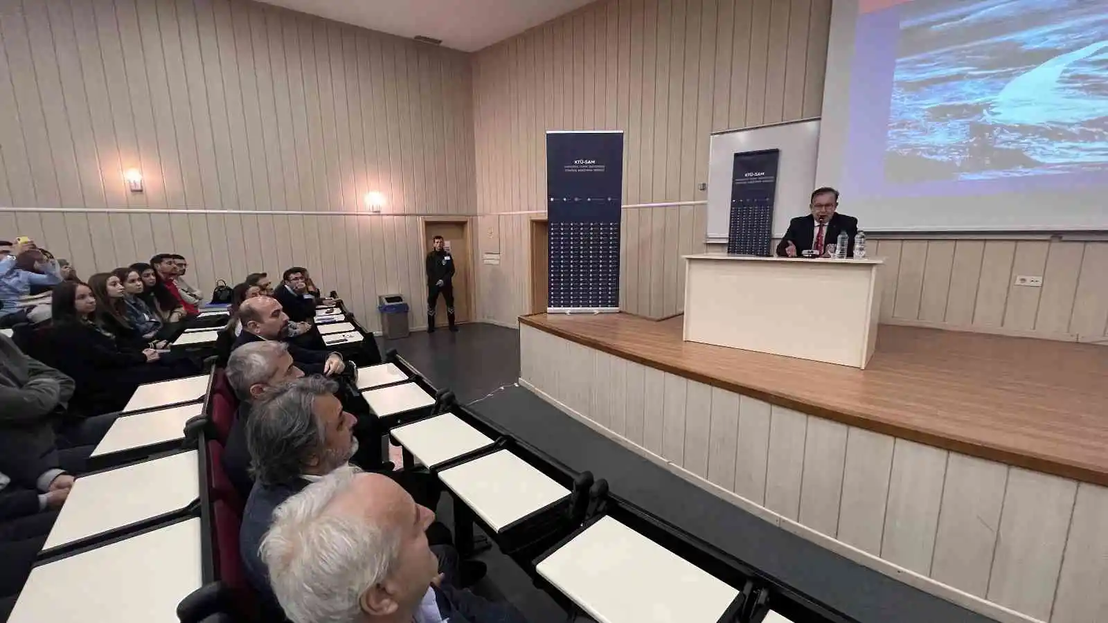 Doç. Dr. Cihat Yaycı: