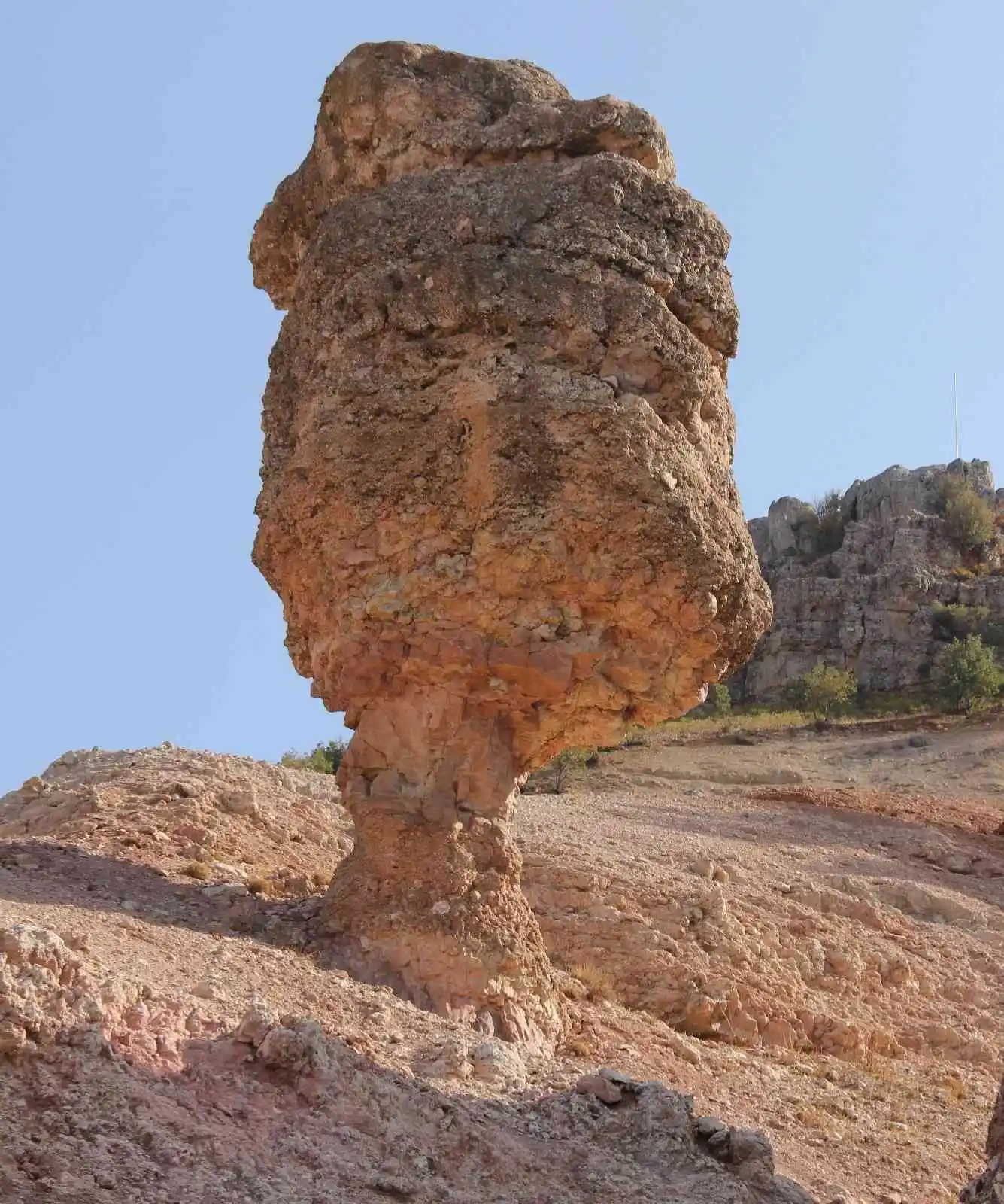 Doğa harikası ‘Kale Peri Bacaları’ turizme kazandırılmak isteniyor
