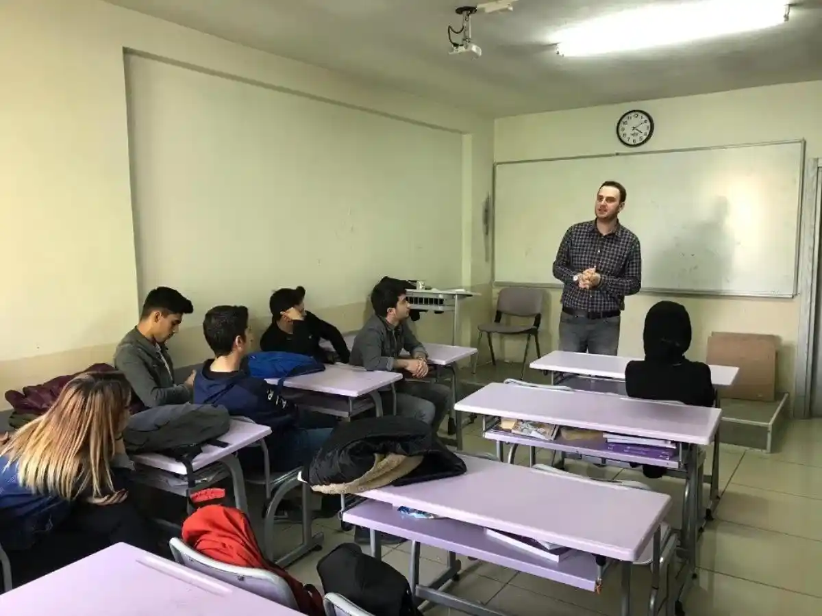 Düzce'de derslik başına düşen öğrenci sayısı 19'a düştü