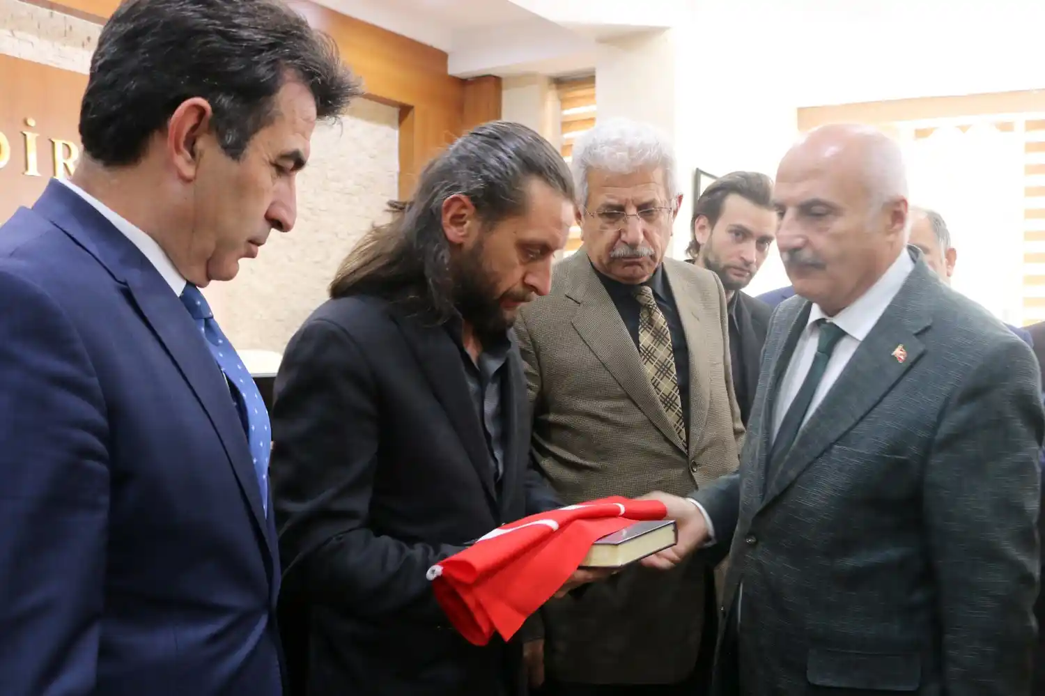 EBB Meclisi’nden anlamlı davranış