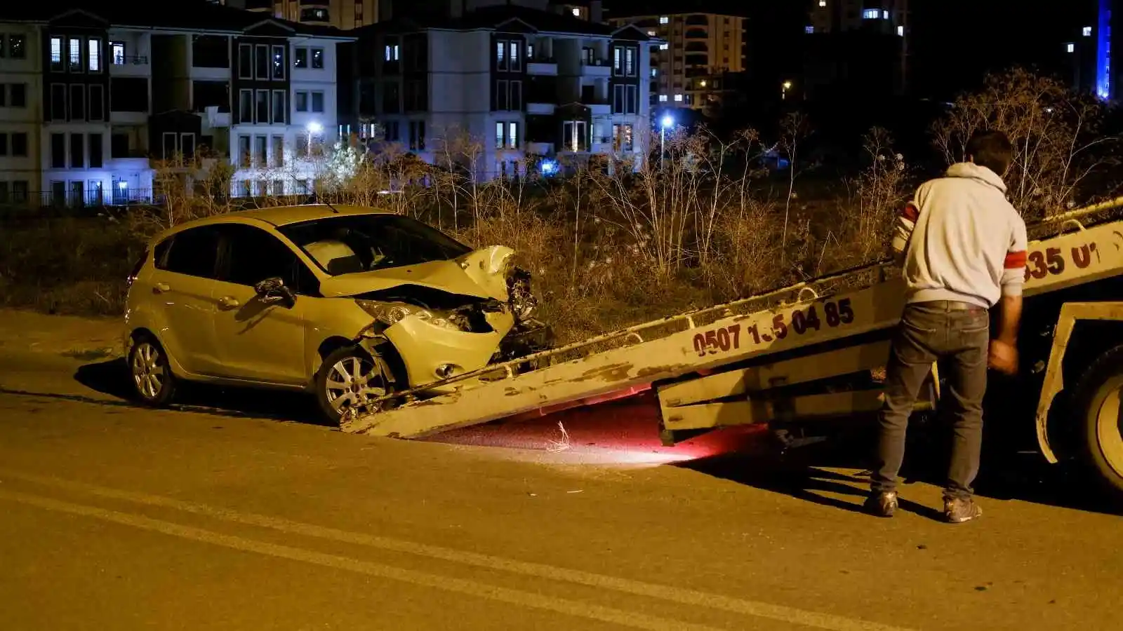 Edirne’de iki otomobil çarpıştı: 3 yaralı