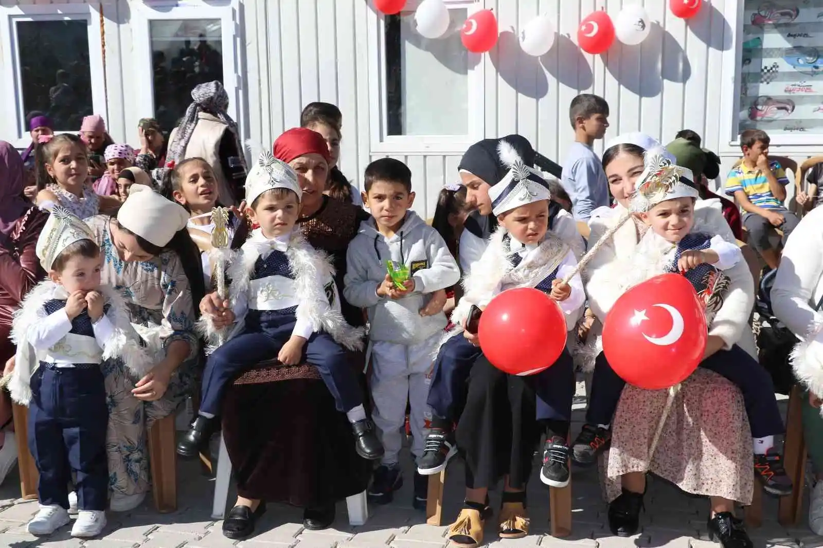 Elazığ'da Ahıska Türkü çocuklar için toplu sünnet töreni düzenlendi