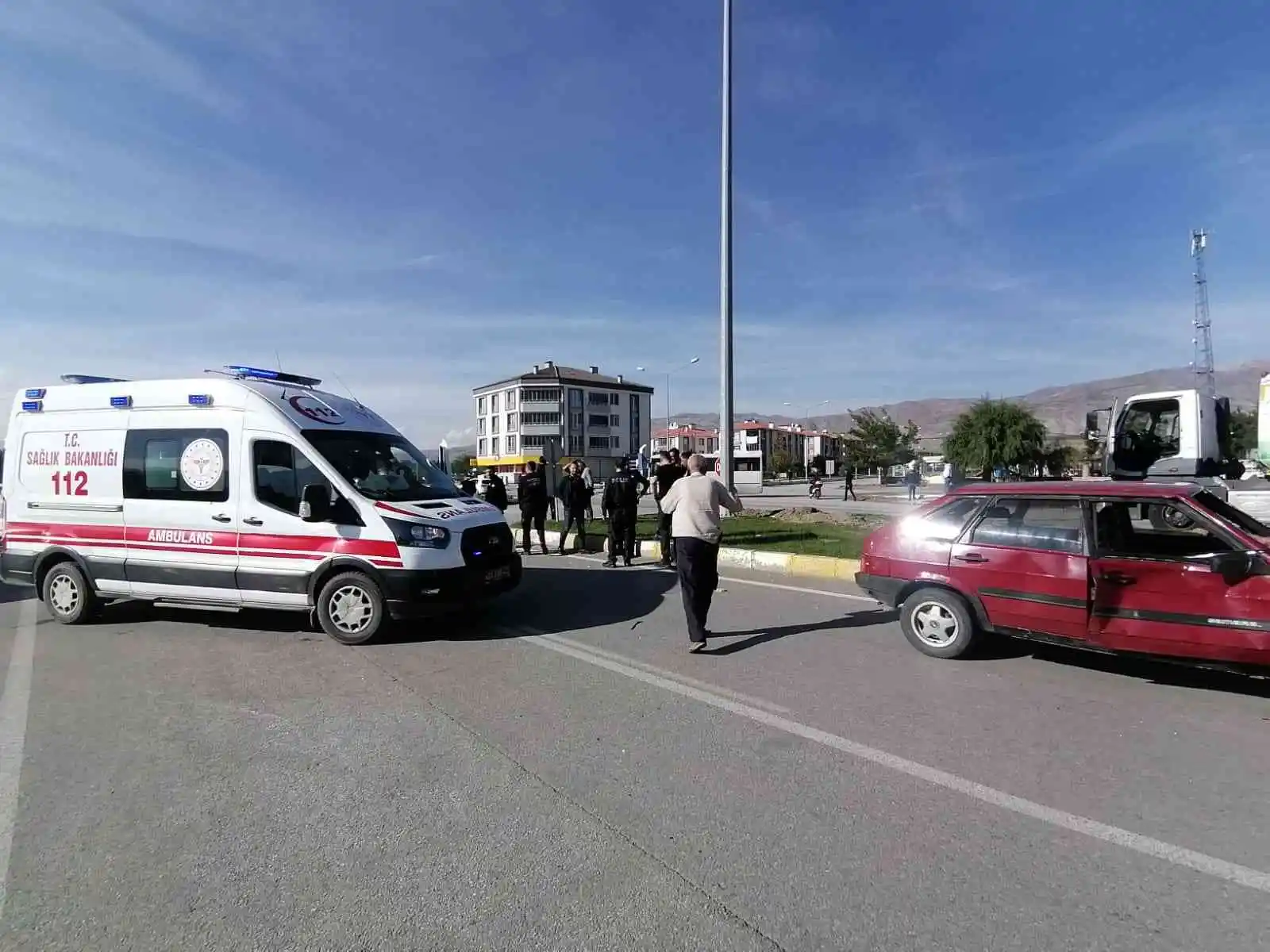 Erzincan'da trafik kazası: 4 yaralı
