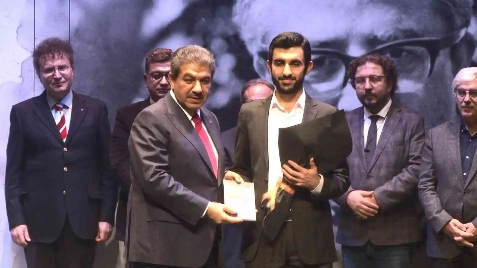 Esenler Belediyesi’nin düzenlediği “Dostluk” yarışmasında ödüller sahiplerini buldu