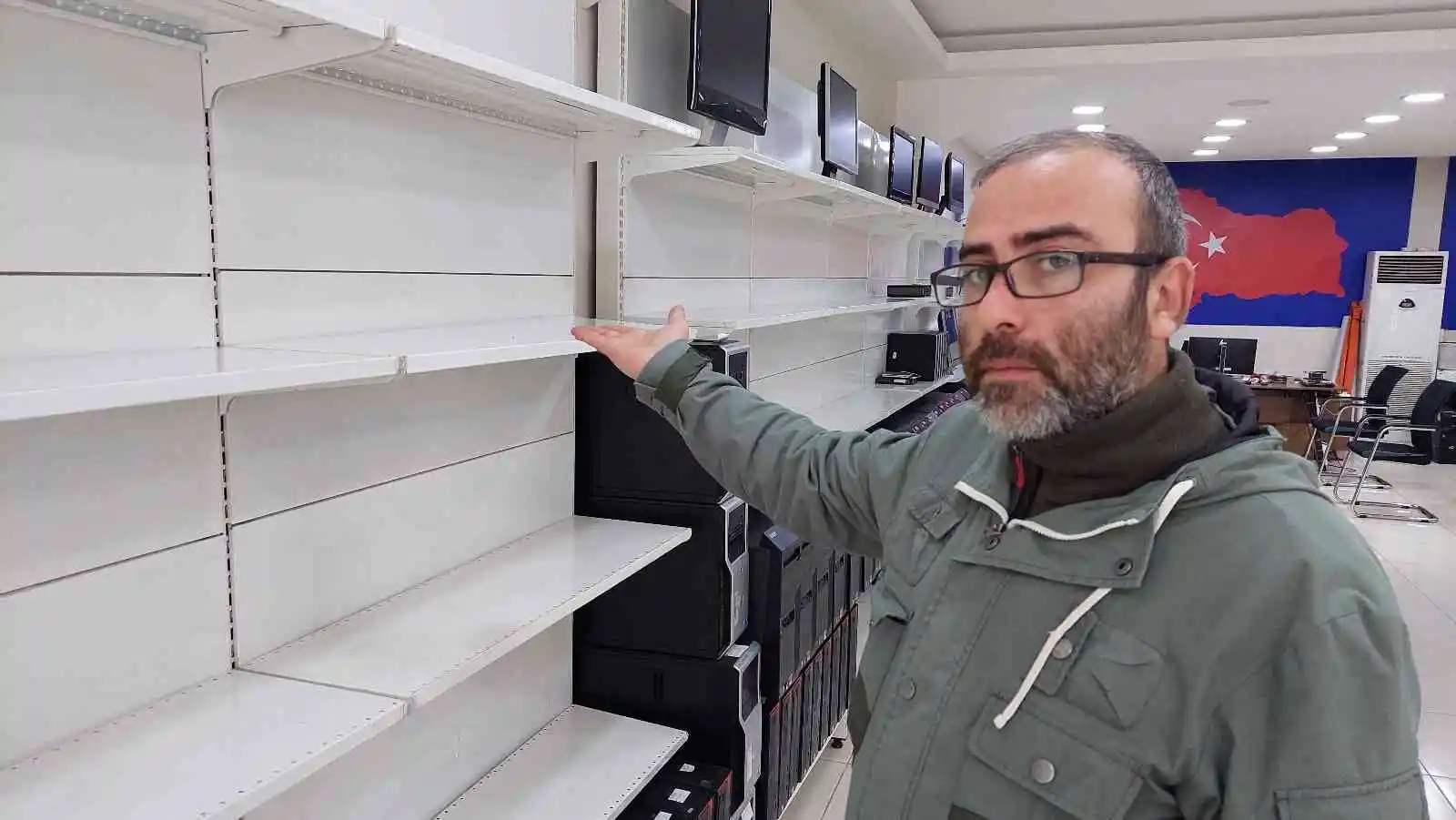 Eyüpsultan'da 40 saniyede 500 bin liralık soygun kamerada