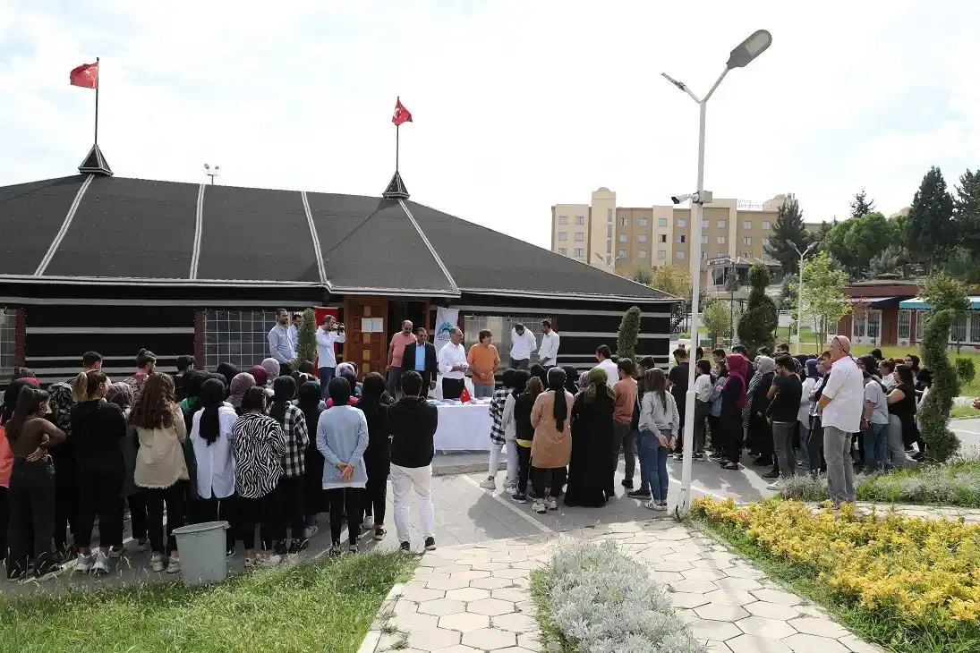 Eyyübiye’de öğrenciler için imkanlar seferber edildi
