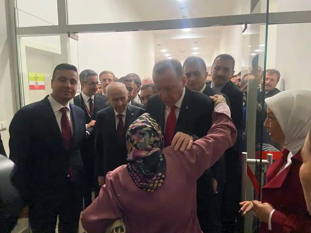 Fatma teyzenin Cumhurbaşkanı Erdoğan ile görüşme hayali gerçek oldu
