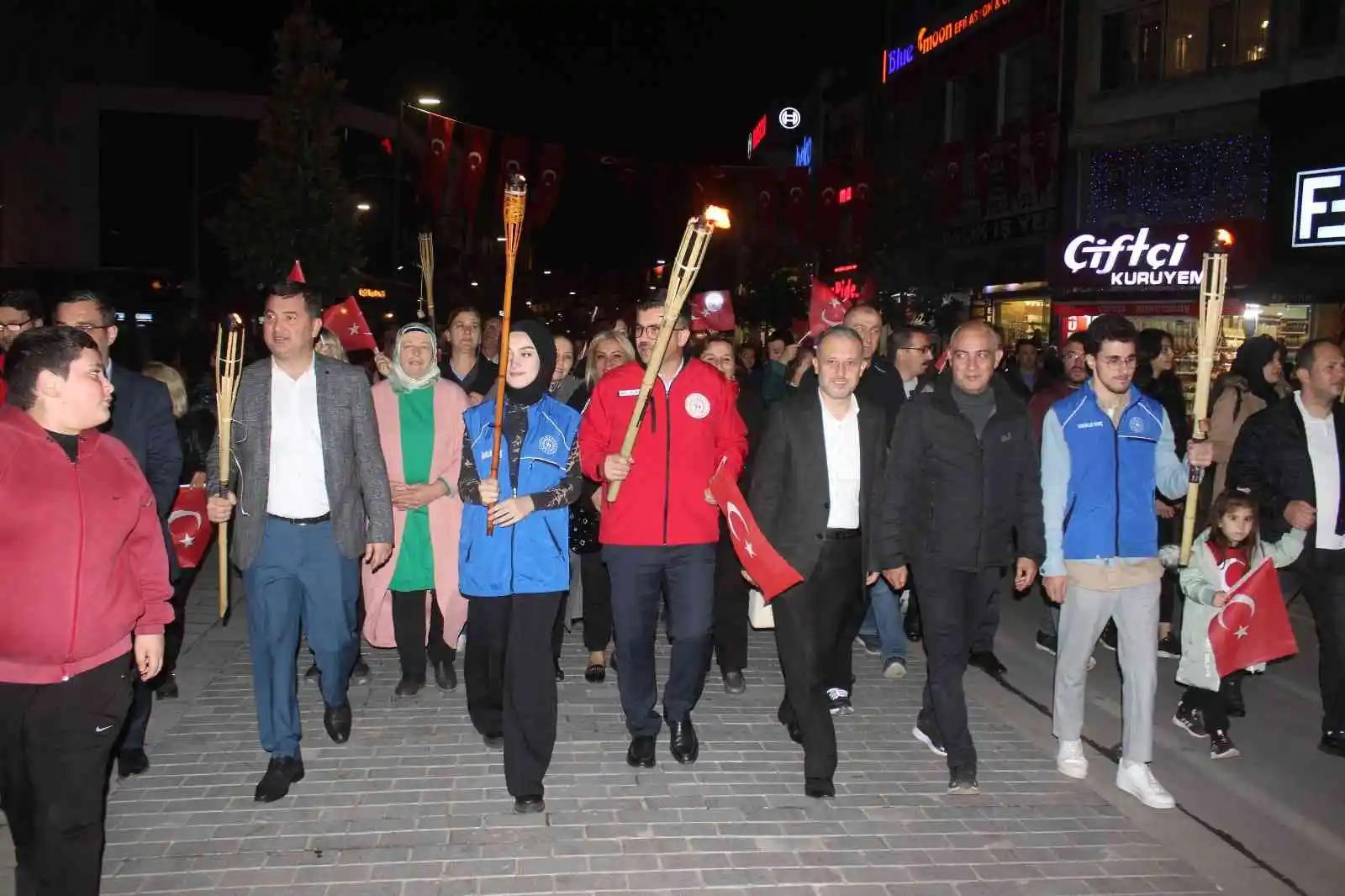 Fener alayında özel birey yürekleri kabarttı
