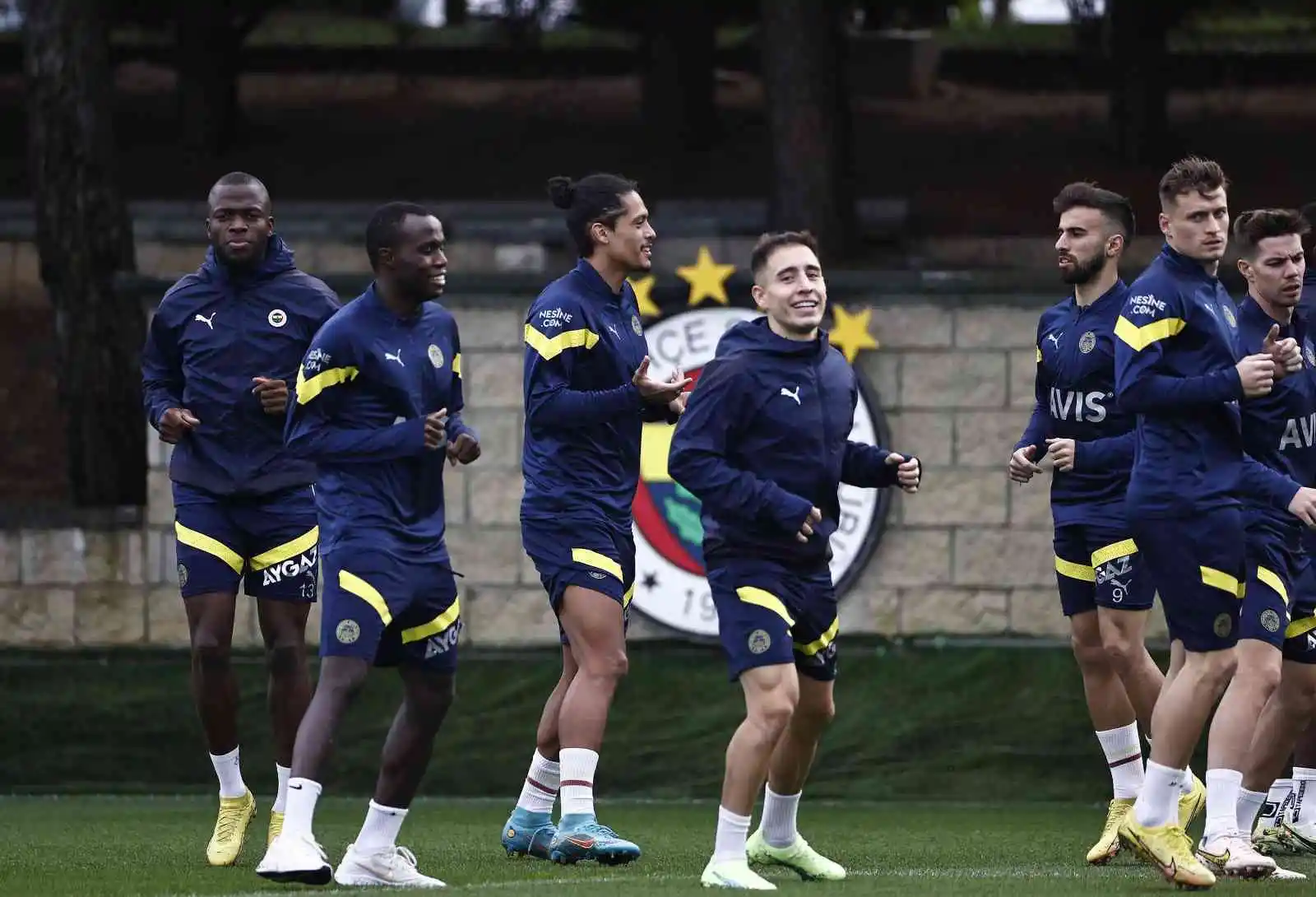 Fenerbahçe, AEK Larnaca maçı hazırlıklarına başladı
