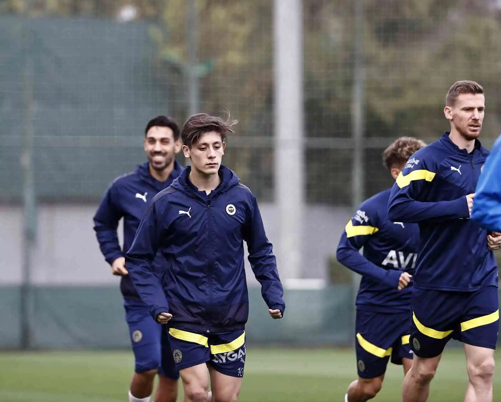 Fenerbahçe, AEK Larnaca maçı hazırlıklarına başladı