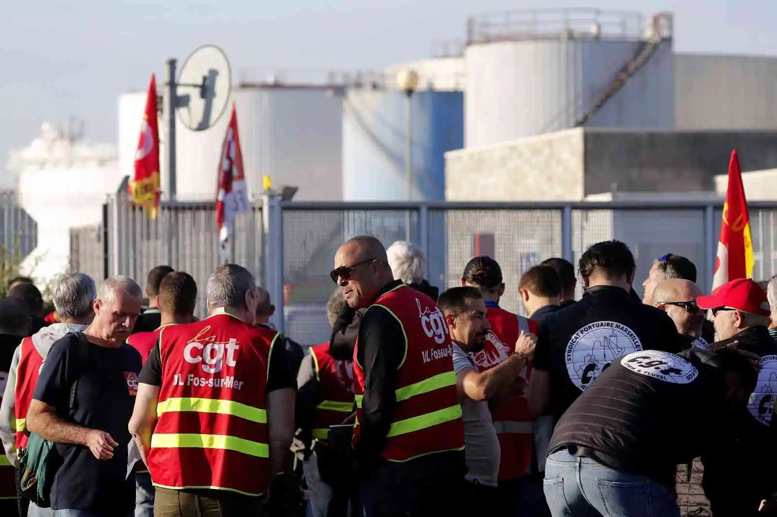 Fransa’da hükümetten rafinerilerdeki greve 