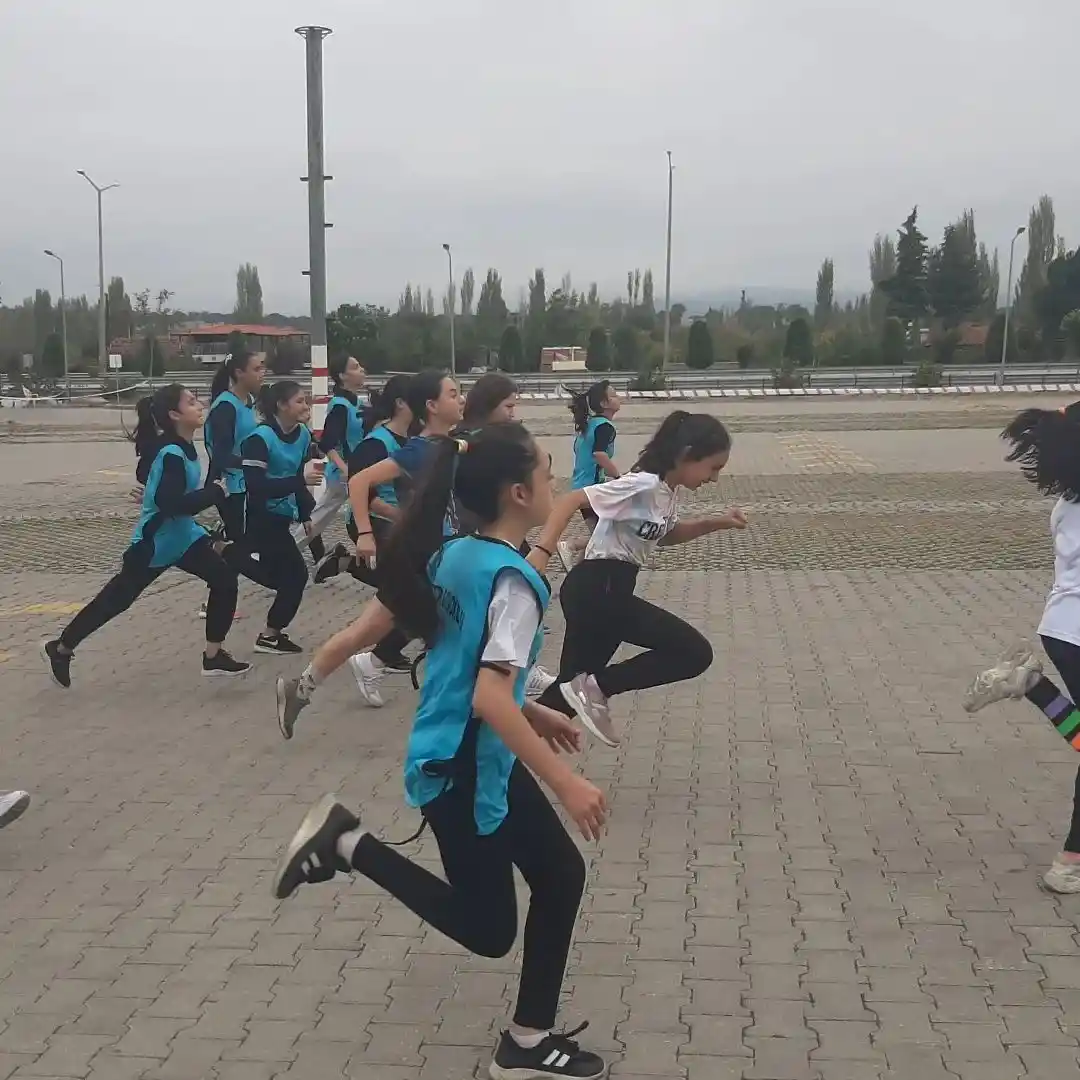 Gediz’de 29 Ekim Cumhuriyet Bayramı Koşusu düzenlendi

