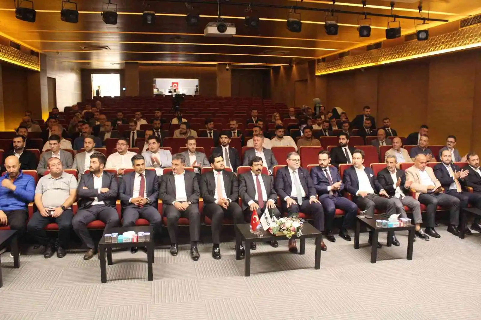 Genç MÜSİAD 15. Genel Kurul Toplantısı İzmir'de gerçekleştirildi
