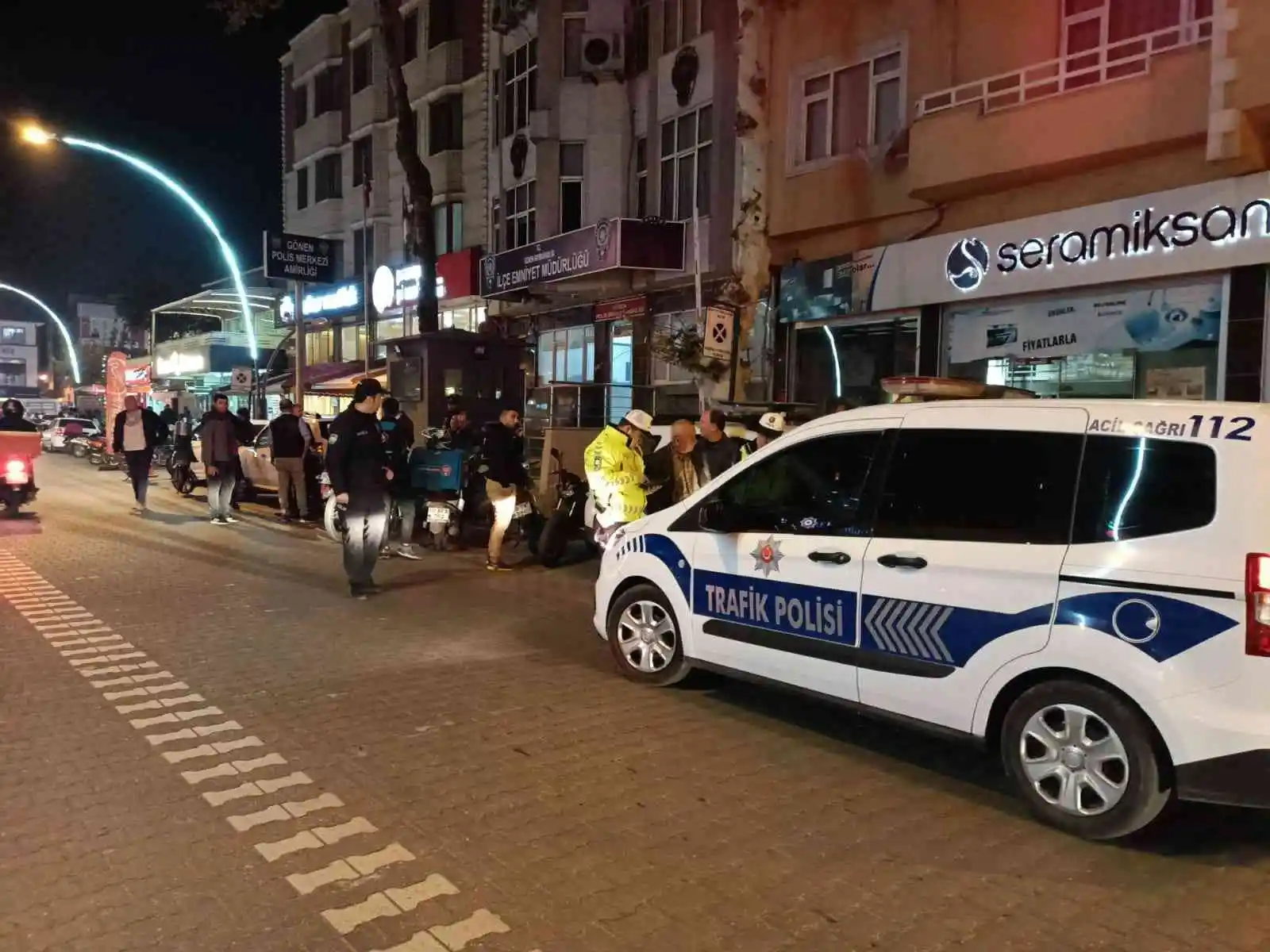 Gönen’de motosiklet sürücülerine denetim