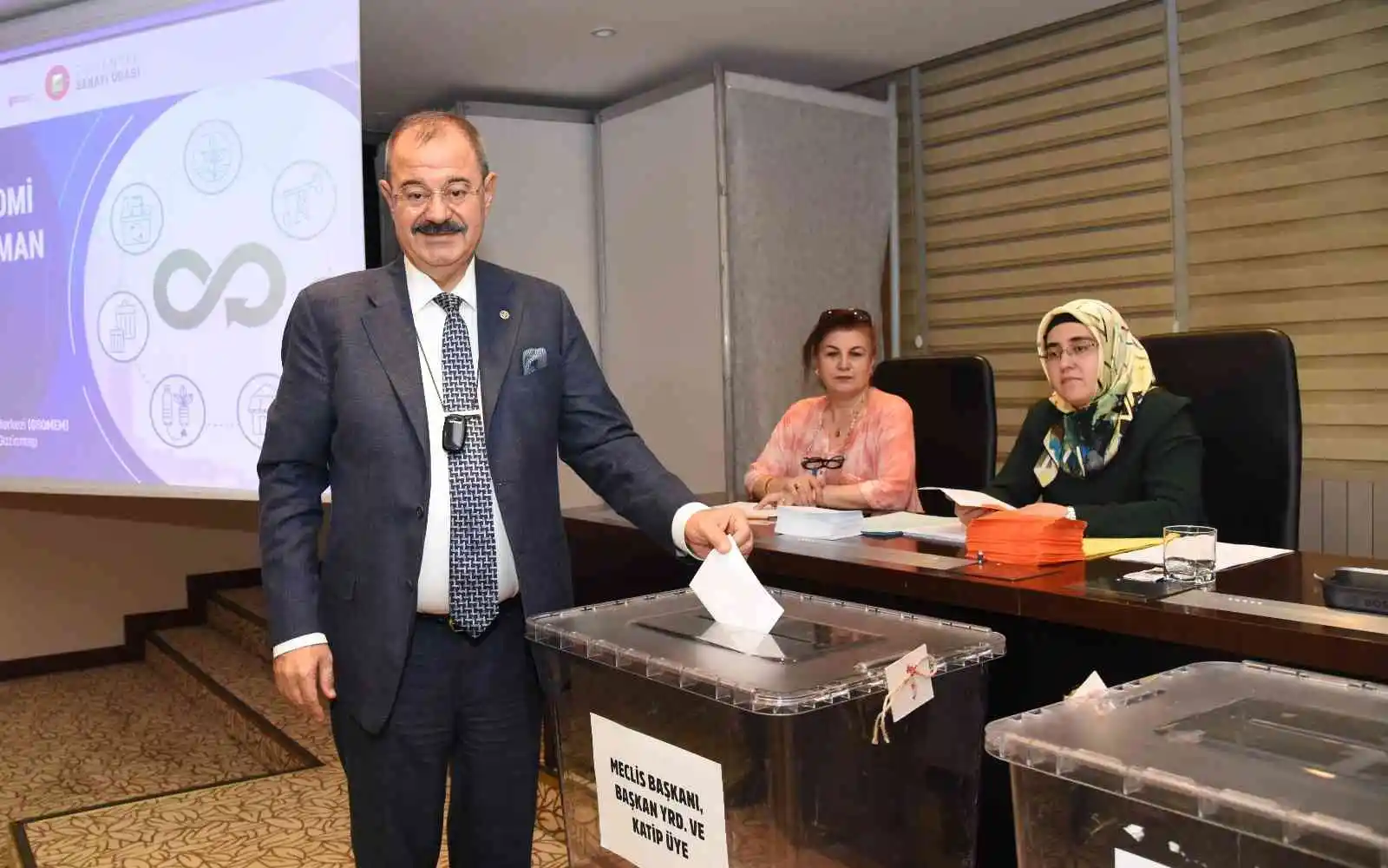 GSO'da Konukoğlu ve Ünverdi yeniden başkanlığa seçildi