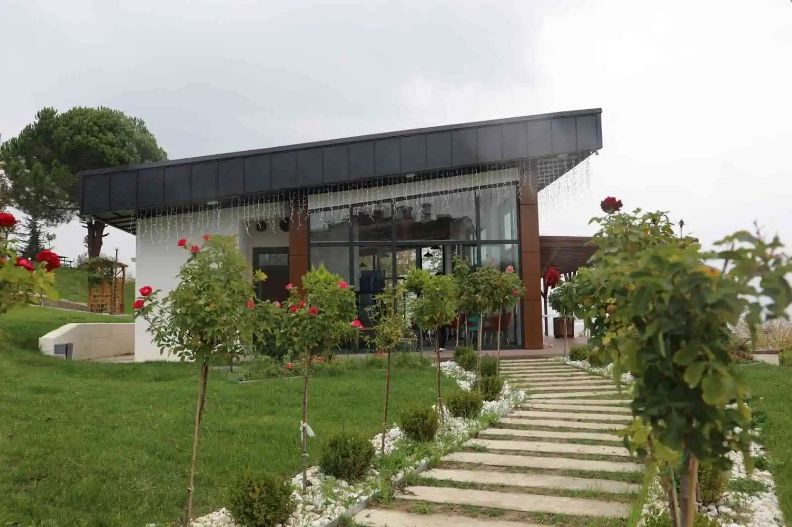 Gülümse Kafe'nin Malta şubesi hizmete başladı