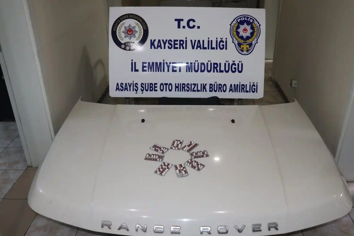 Hacizli aracı parçalayıp satan şahıstan uyuşturucu çıktı