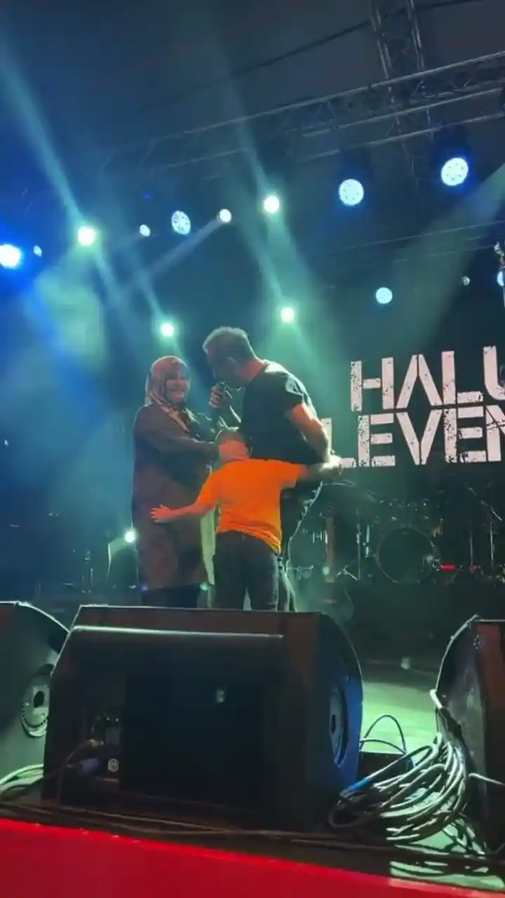 Haluk Levent konserde kaybolan çocuğun annesine ulaşmak için beste yaptı