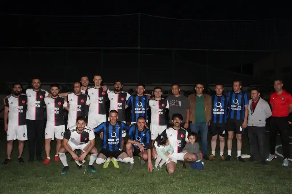 Hayatını kaybeden sağlık çalışanları anısına futbol turnuvası düzenlendi