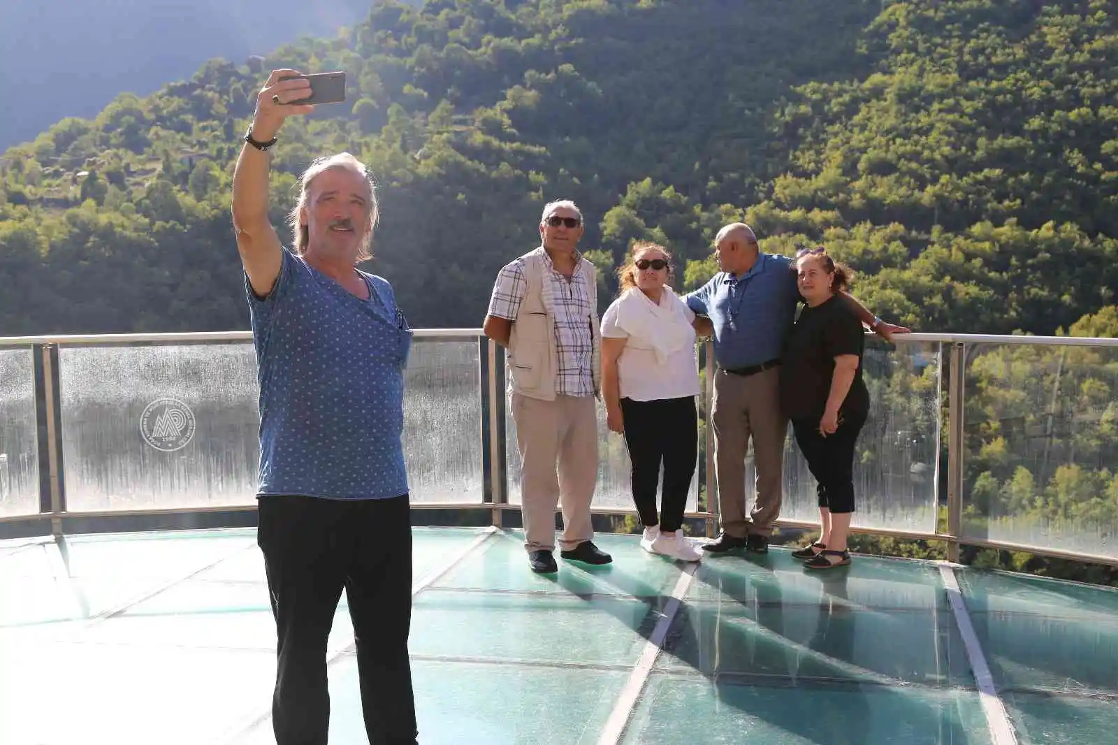 Herkes bu kayaları görmeye geliyor