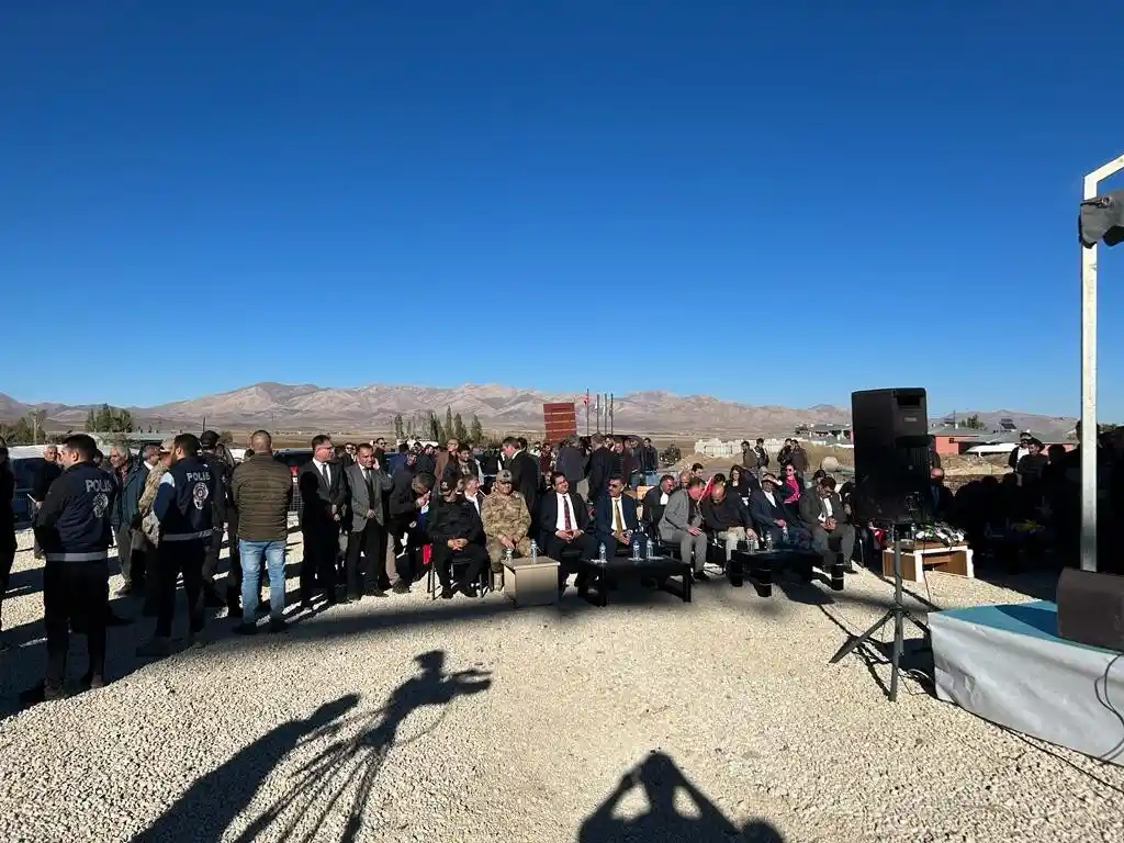 ‘İlk Evim İlk İş Yerim’ projesi çerçevesinde Erzurum’da ilk temel atıldı