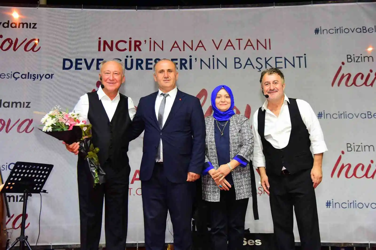 İncirliova'da 'Ortadaki Oyun' büyük ilgi gördü