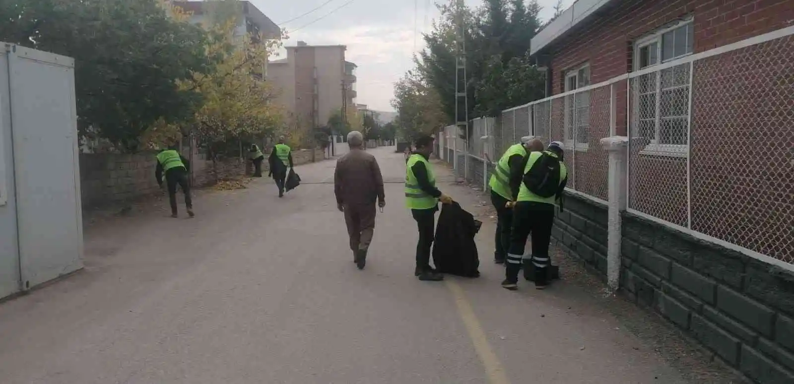 İpekyolu’nda sonbahar temizliği