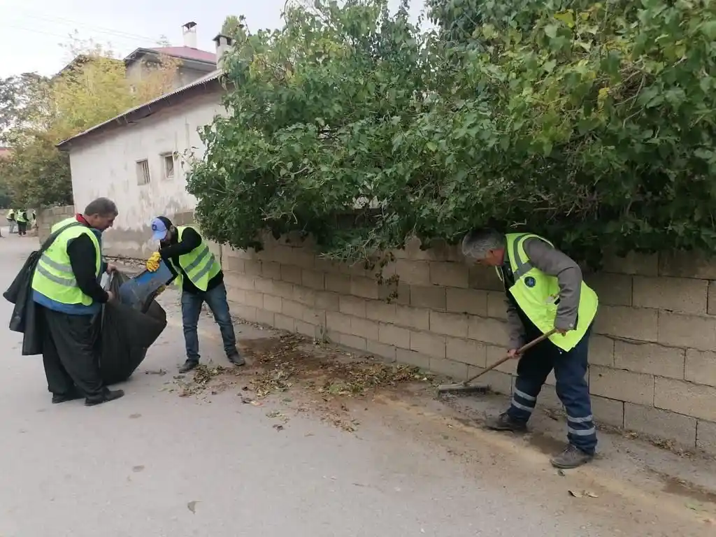 İpekyolu’nda sonbahar temizliği