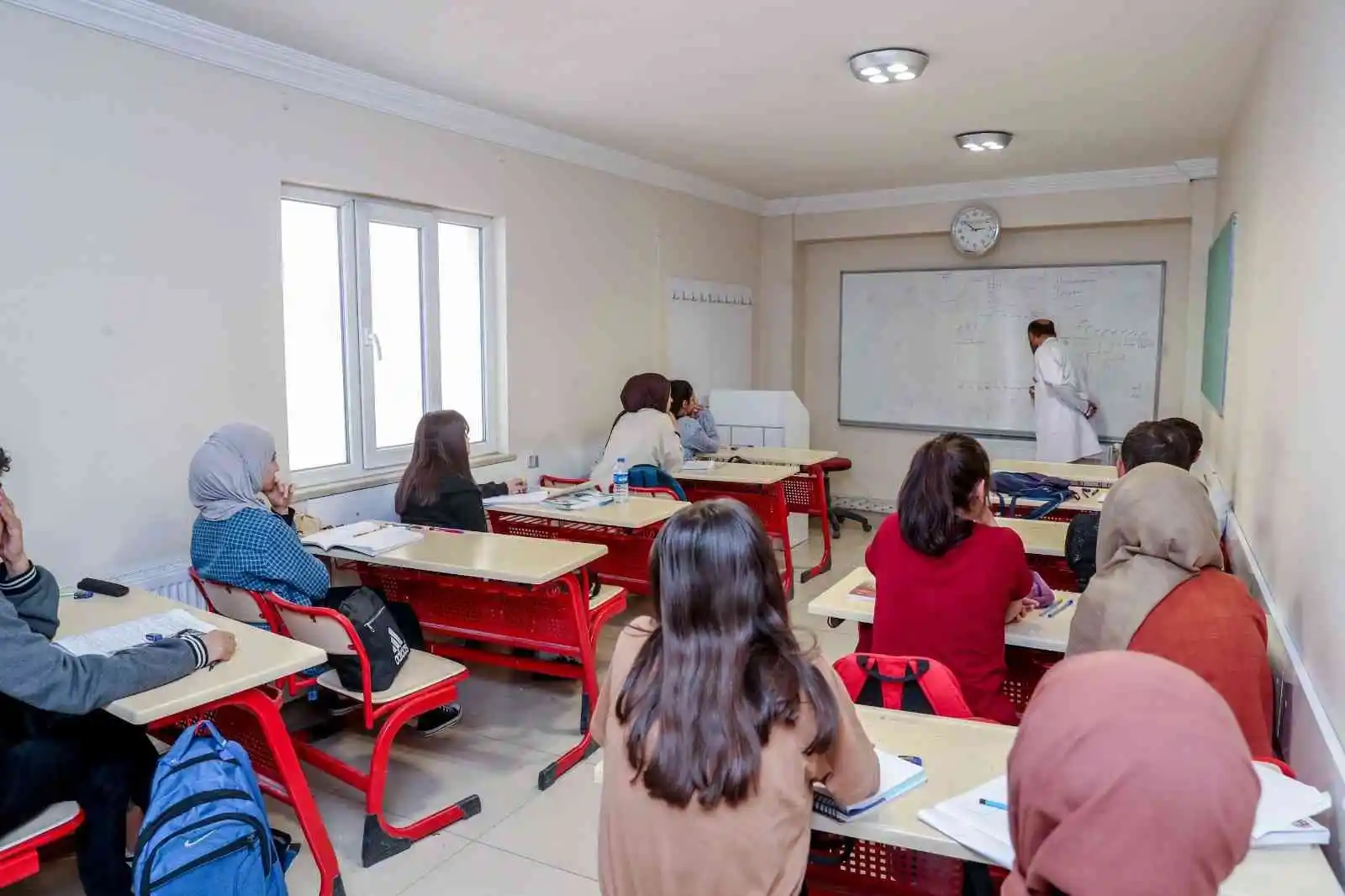 İpekyolu Sürekli Eğitim Merkezi’nde eğitim-öğretim sezonuna başladı