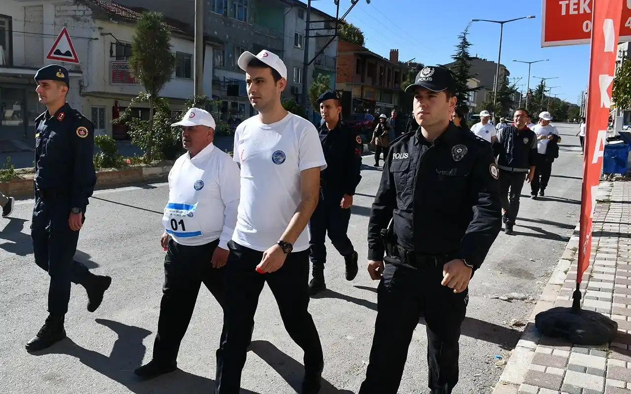 İscehisar’da Büyük Taarruz 100. Yıl Koşusu düzenlendi