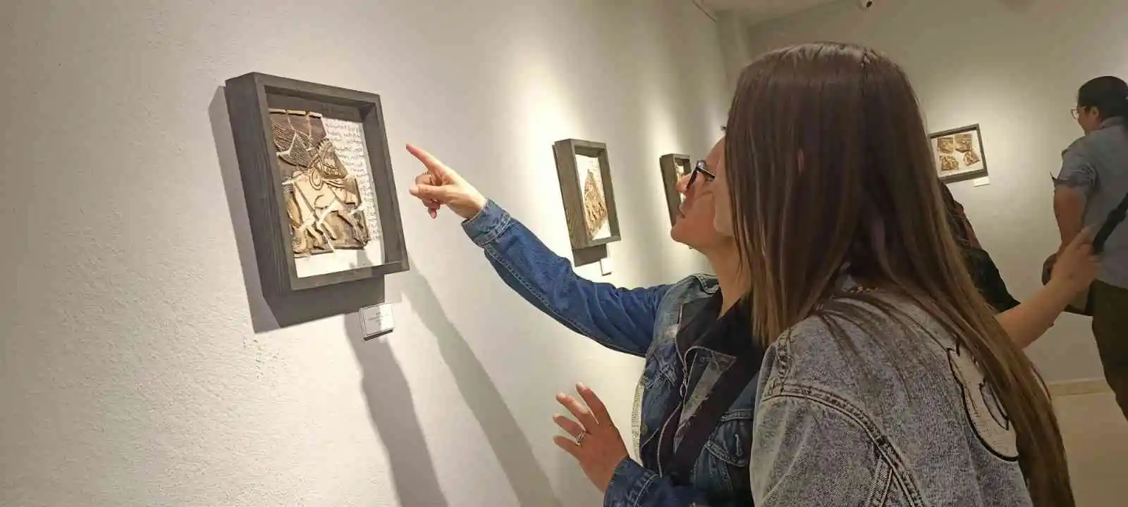 “İşler Bellek” heykel sergisi Vanlı sanatseverlerle buluştu