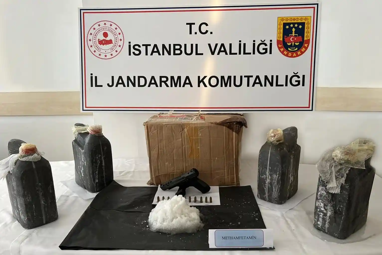İstanbul'da uyuşturucu operasyonu: 44 kilogram uyuşturucu ele geçirildi
