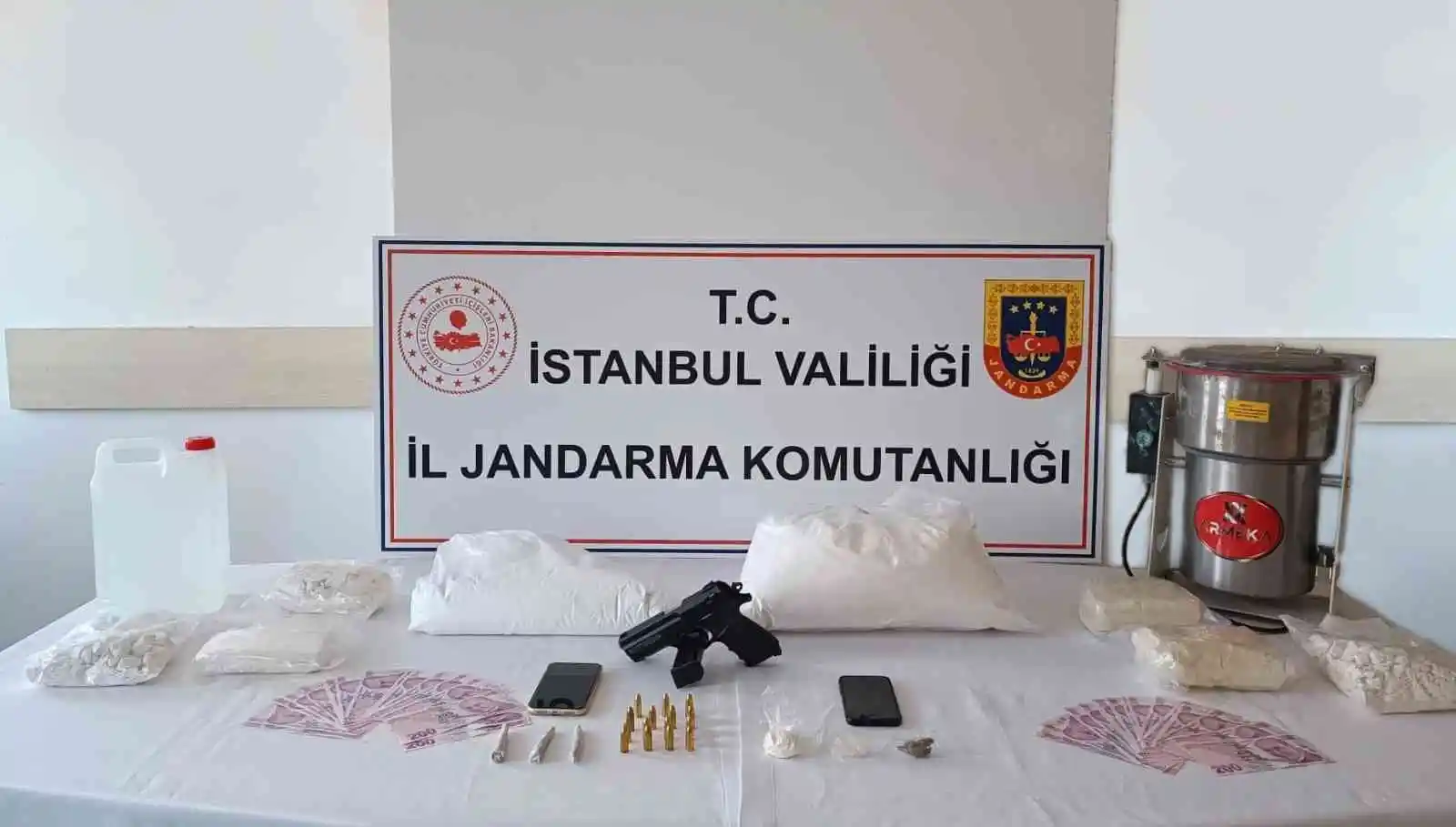 İstanbul’da uyuşturucu operasyonu: 44 kilogram uyuşturucu ele geçirildi
