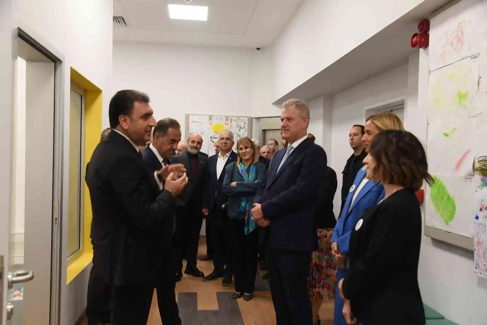İzmir’in ilk “akademik” anaokulu açıldı