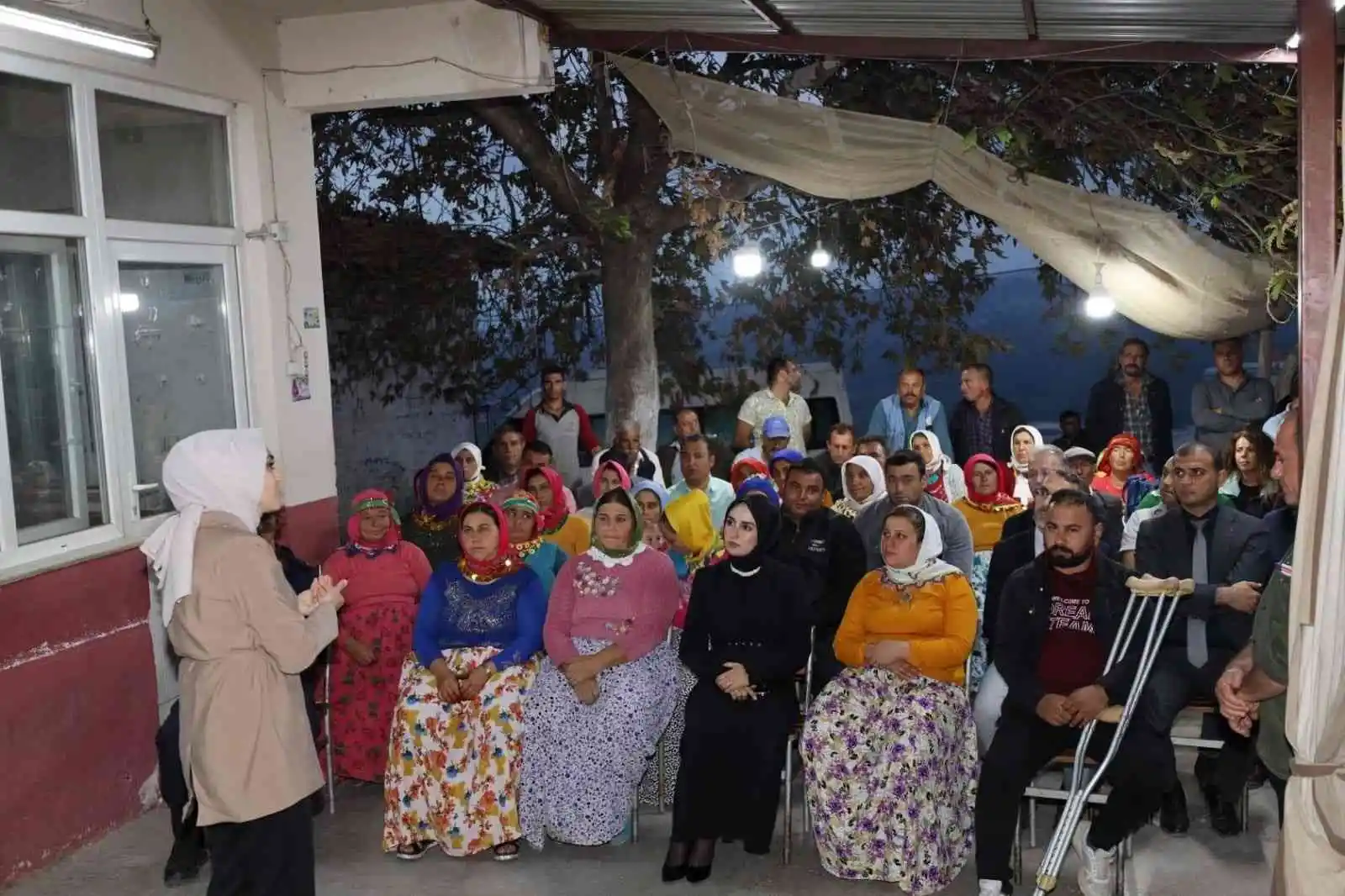Karacasulu vatandaşlar erken yaşta evlilik ve kadına yönelik şiddete karşı bilgilendirildi