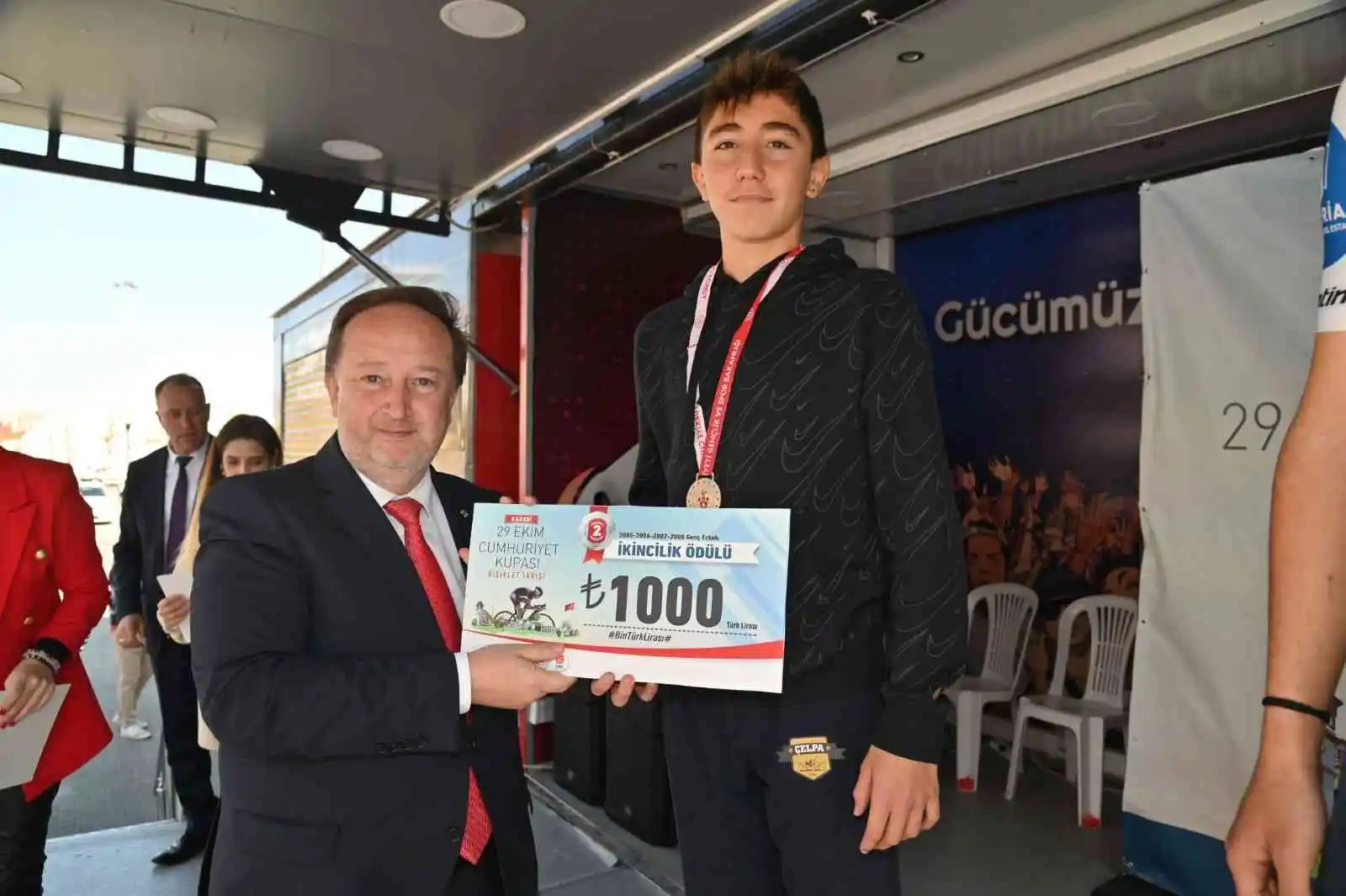 Karesi Cumhuriyet kupası bisiklet yarışları yapıldı