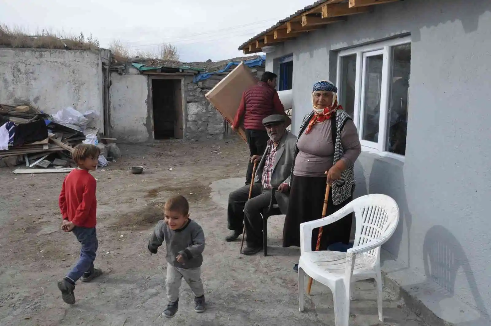 Karslı anne, “Bir dileğim evdi, ona da kavuştum”