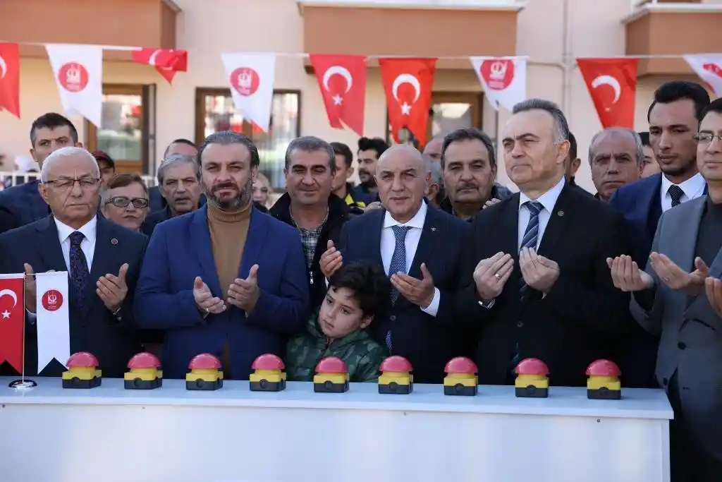 Keçiören’de Atapark Mahallesi aile sağlığı merkezi ve mahalle konağının temelleri atıldı