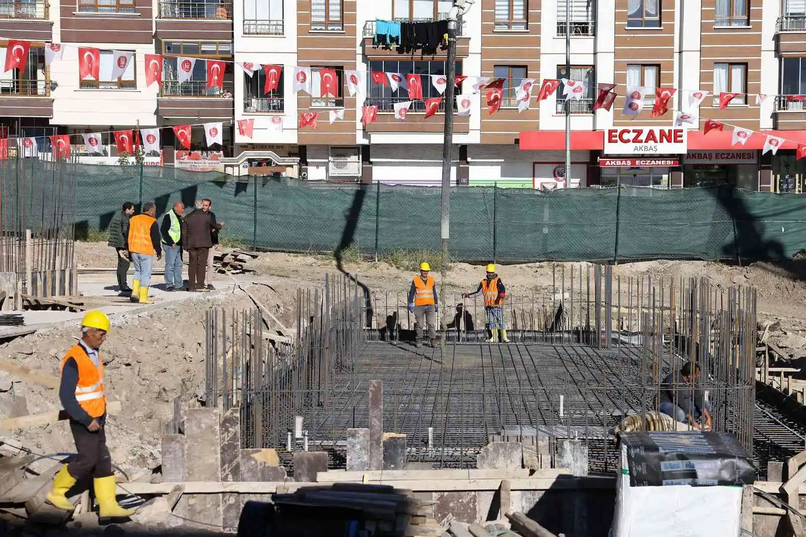 Keçiören’de Atapark Mahallesi aile sağlığı merkezi ve mahalle konağının temelleri atıldı