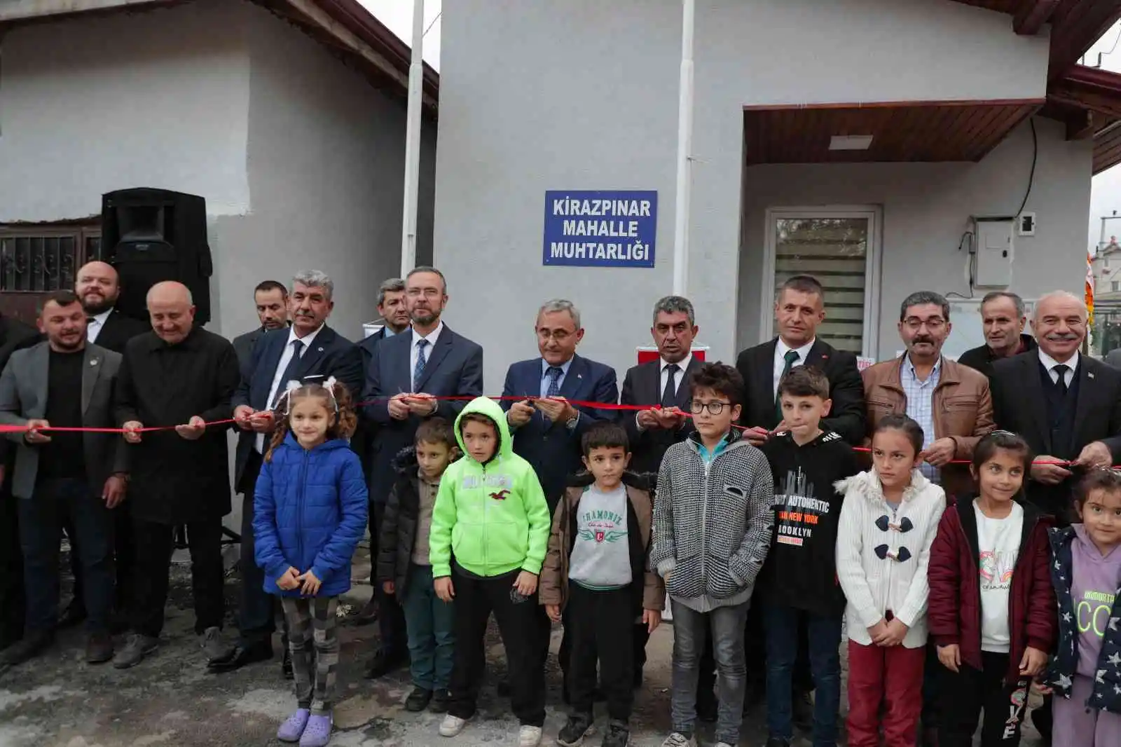 Kirazpınar'da çifte açılış