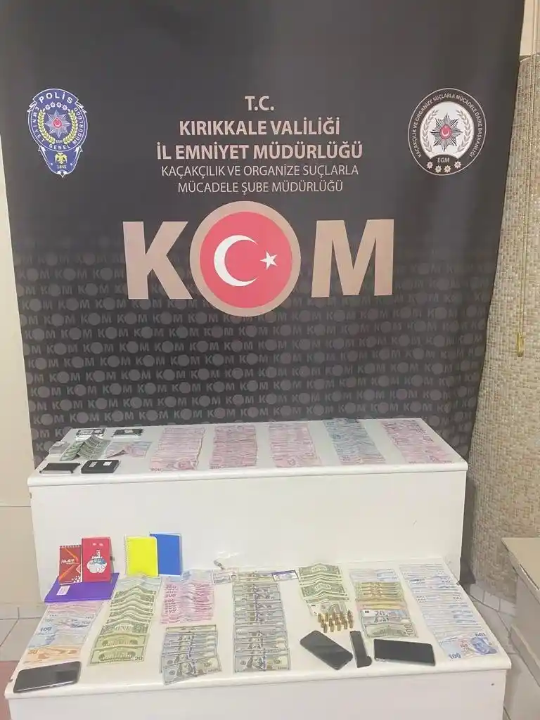 Kırıkkale'de FETÖ'nün mali yapılanmasına operasyon: 3 gözaltı
